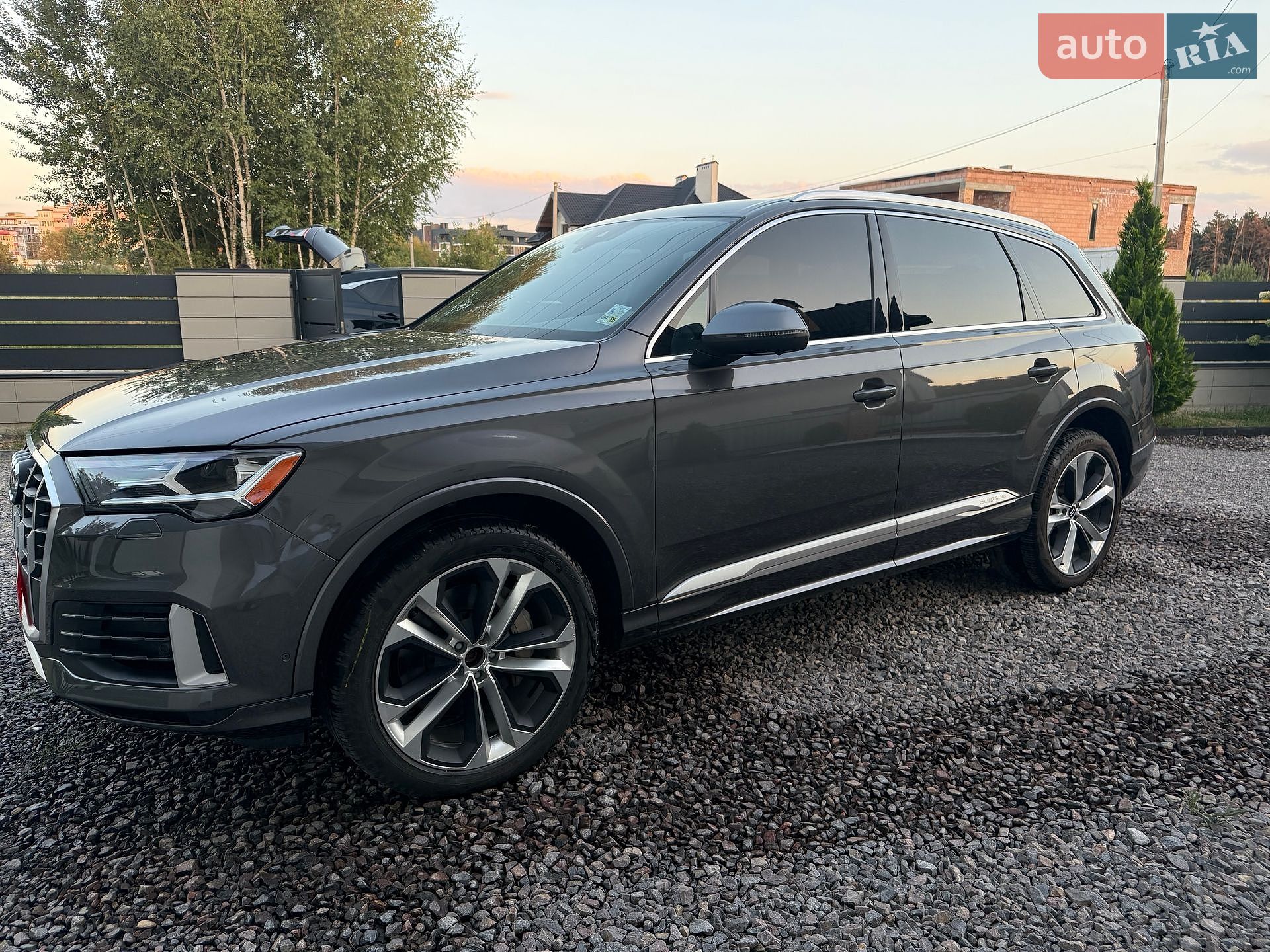 Audi Q7 2020 VIN WA1LXAF72LD004285 фото оголошення 13 з 24