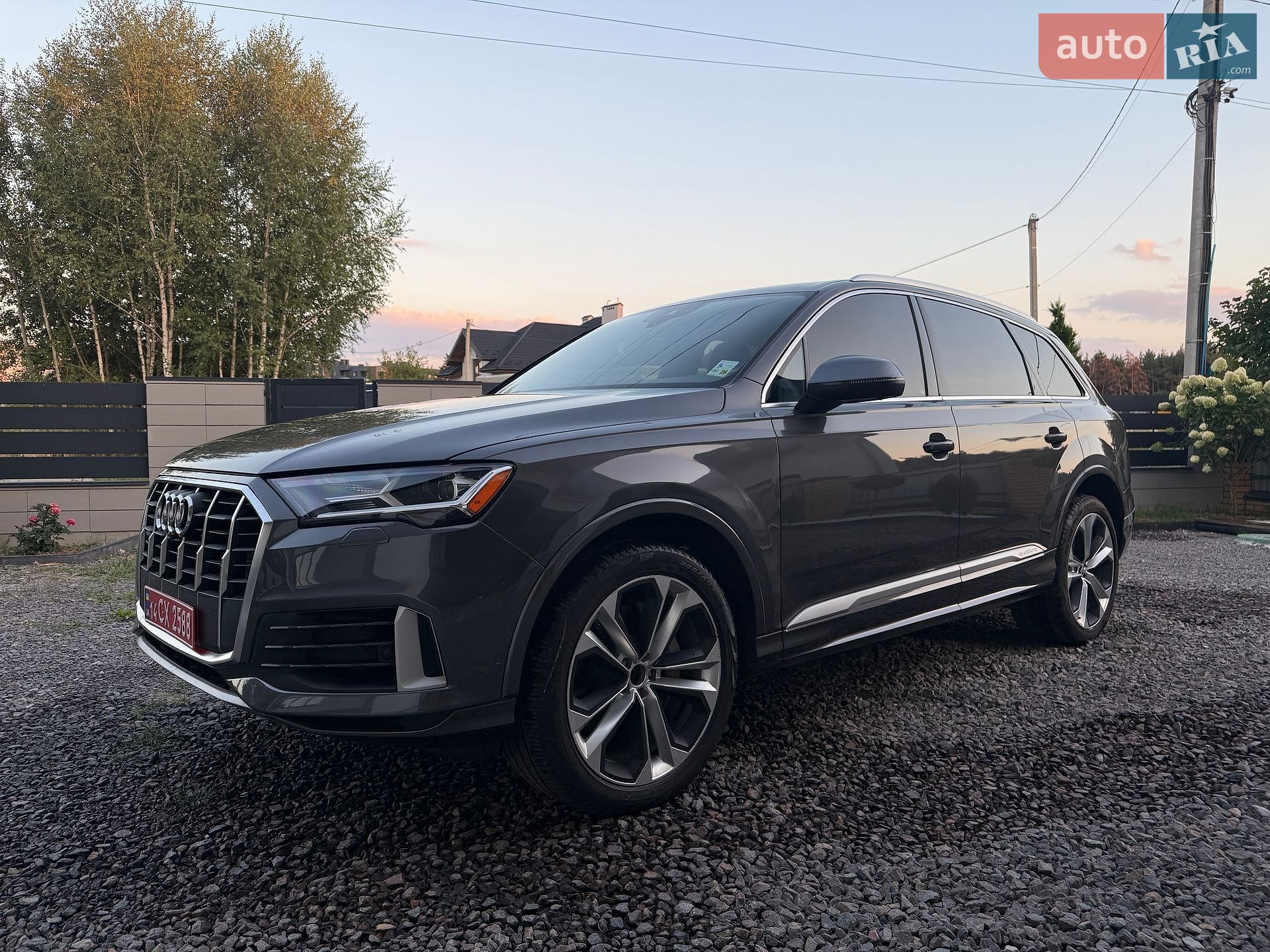 Audi Q7 2020 VIN WA1LXAF72LD004285 фото оголошення 14 з 24