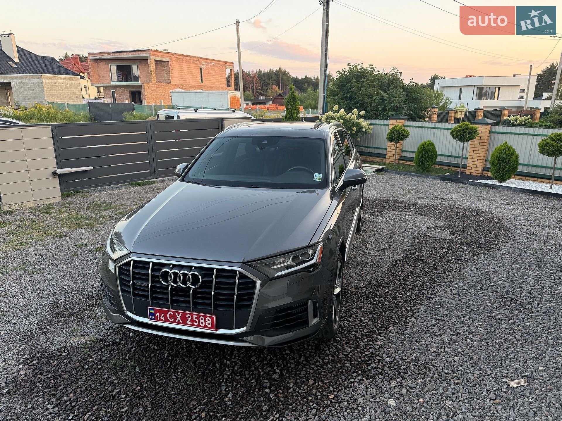 Audi Q7 2020 VIN WA1LXAF72LD004285 фото оголошення 16 з 24