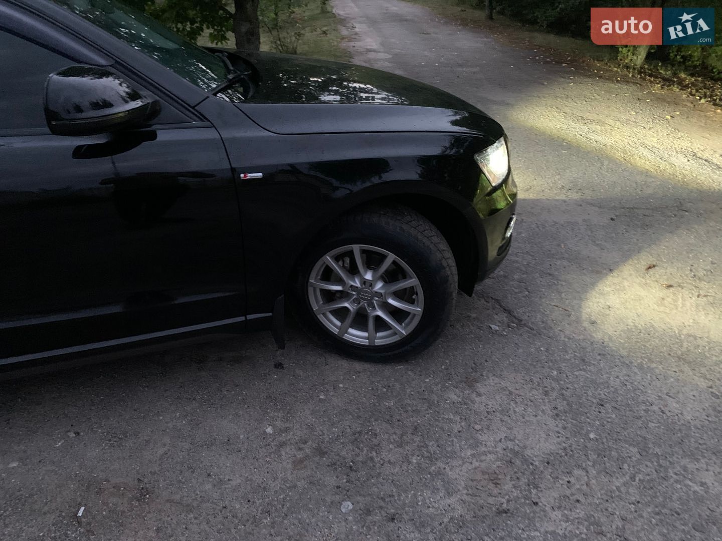 Audi Q5 2011 VIN WAUZZZ8R0BA091091 фото оголошення 6 з 32