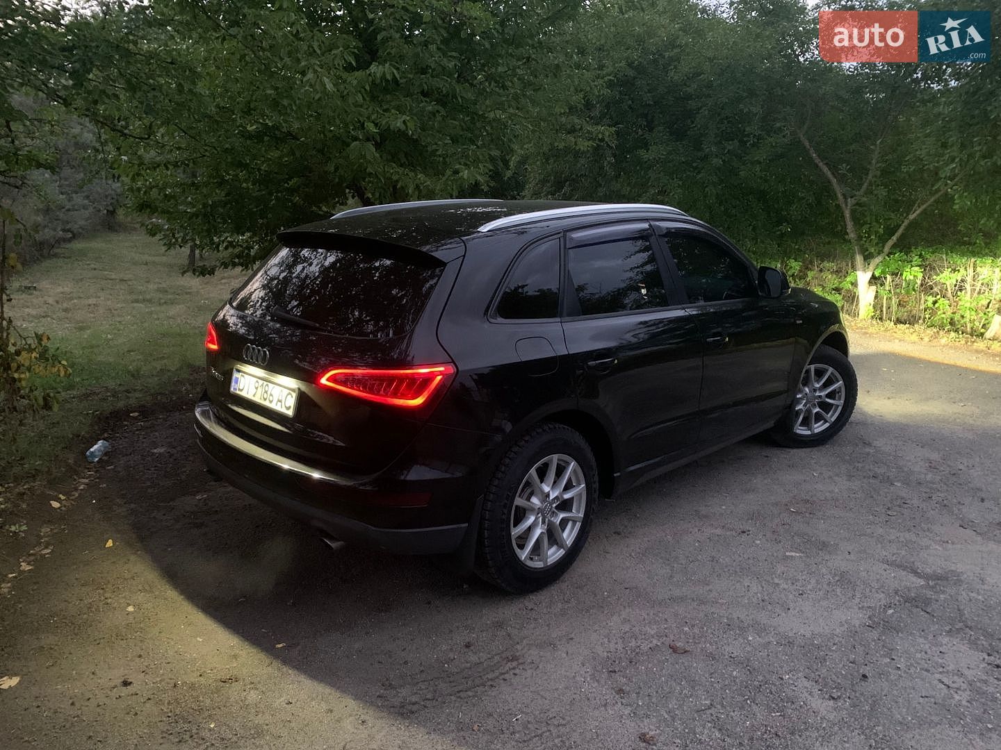 Audi Q5 2011 VIN WAUZZZ8R0BA091091 фото оголошення 9 з 32