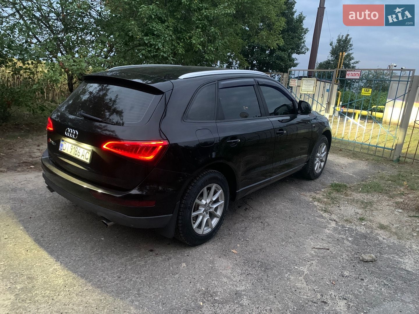 Audi Q5 2011 VIN WAUZZZ8R0BA091091 фото оголошення 10 з 32