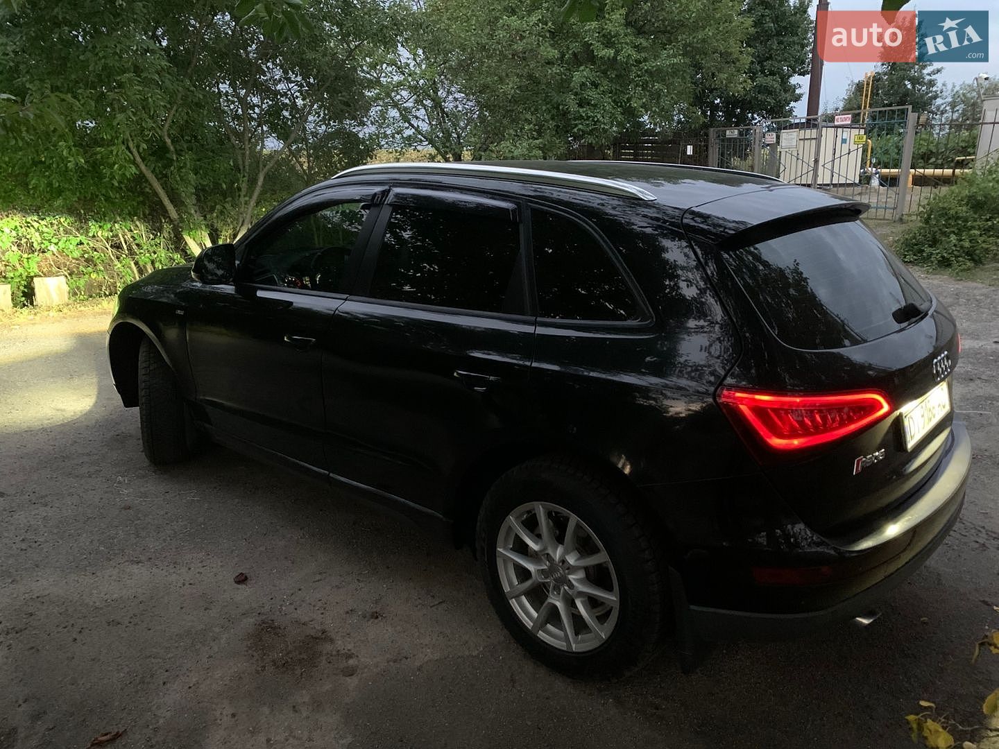 Audi Q5 2011 VIN WAUZZZ8R0BA091091 фото оголошення 12 з 32