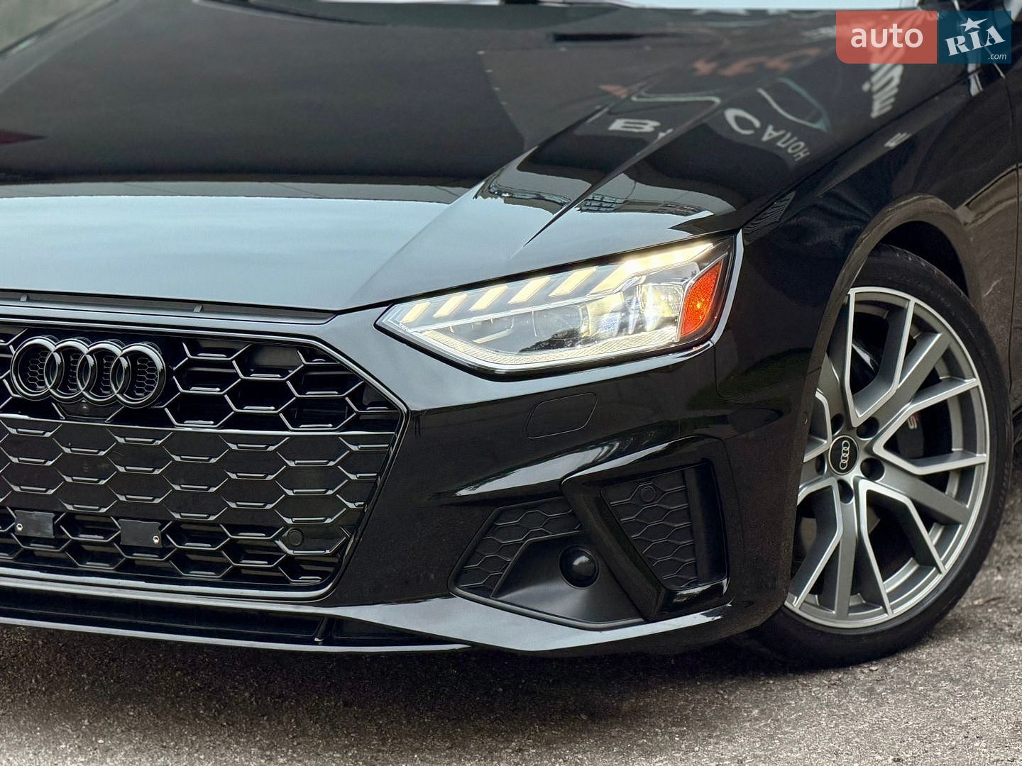 Audi S4 2022 VIN WAUC4AF45PA009778 фото оголошення 3 з 35