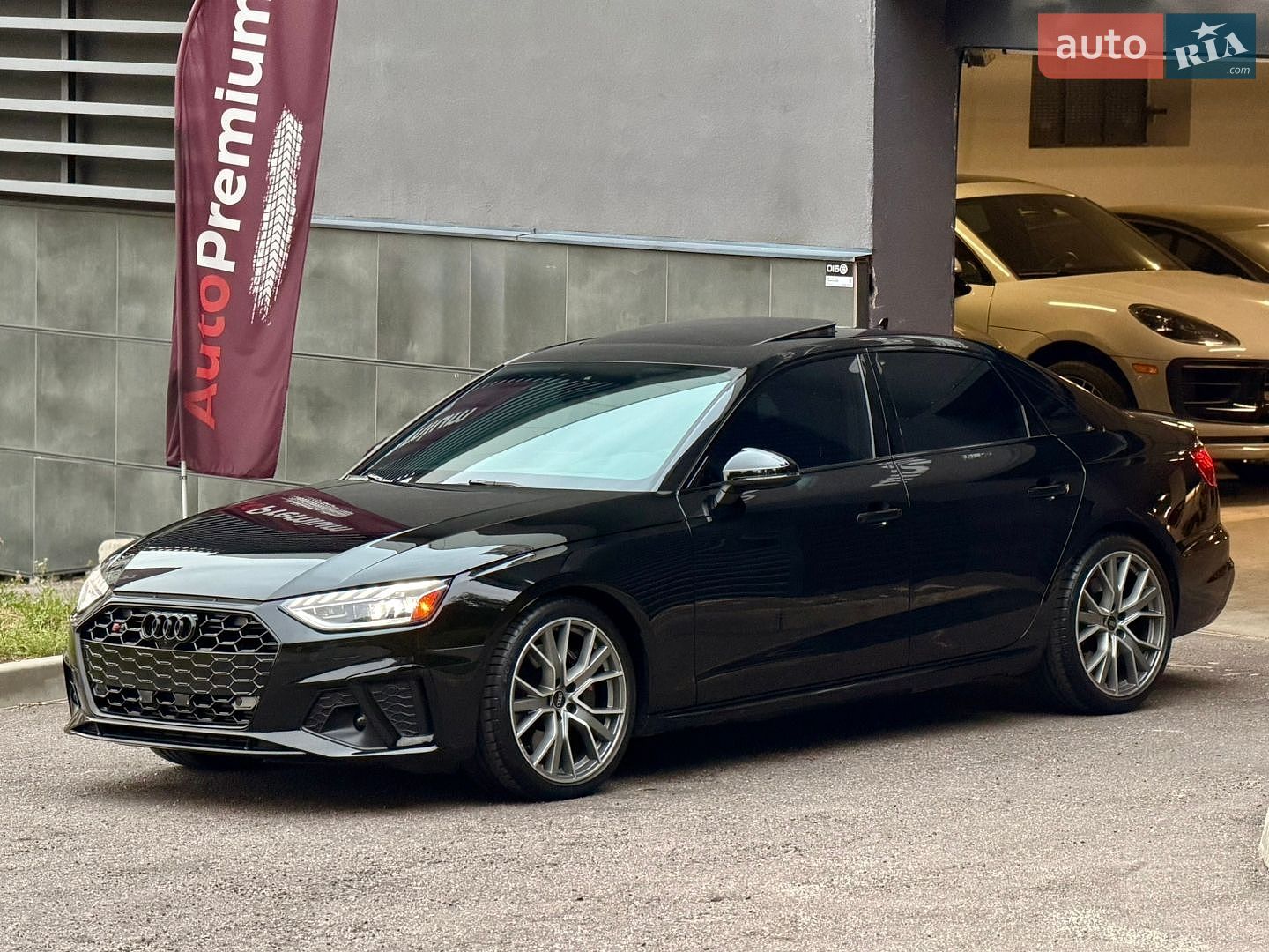Audi S4 2022 VIN WAUC4AF45PA009778 фото оголошення 4 з 35