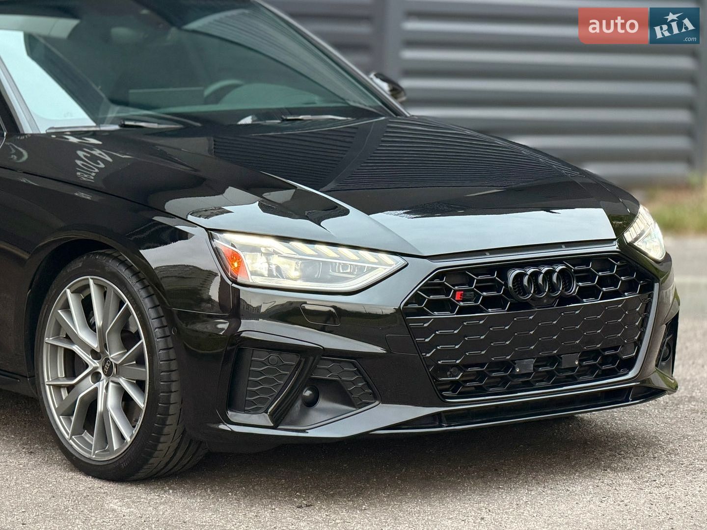 Audi S4 2022 VIN WAUC4AF45PA009778 фото оголошення 13 з 35
