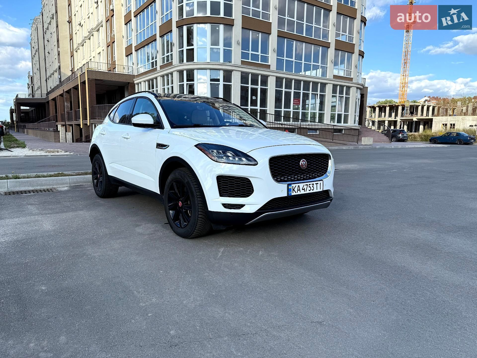 Jaguar E-Pace 2018 VIN SADFJ2FX9K1Z47465 фото оголошення 4 з 8