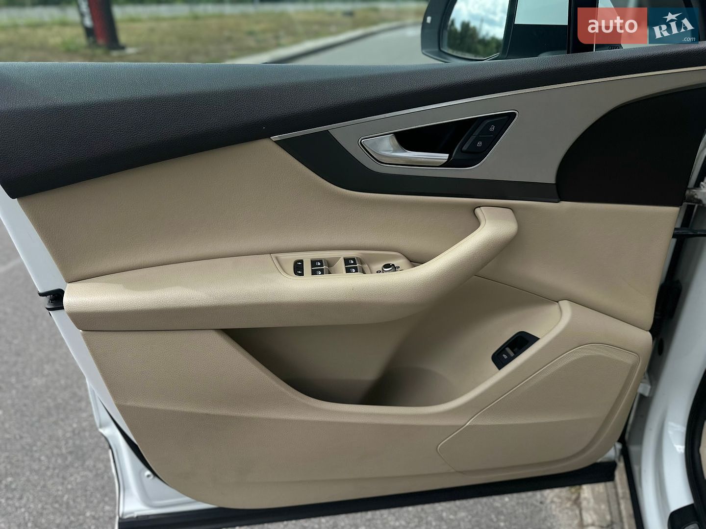 Audi Q7 2016 VIN WAUZZZ4M6GD065711 фото оголошення 9 з 13