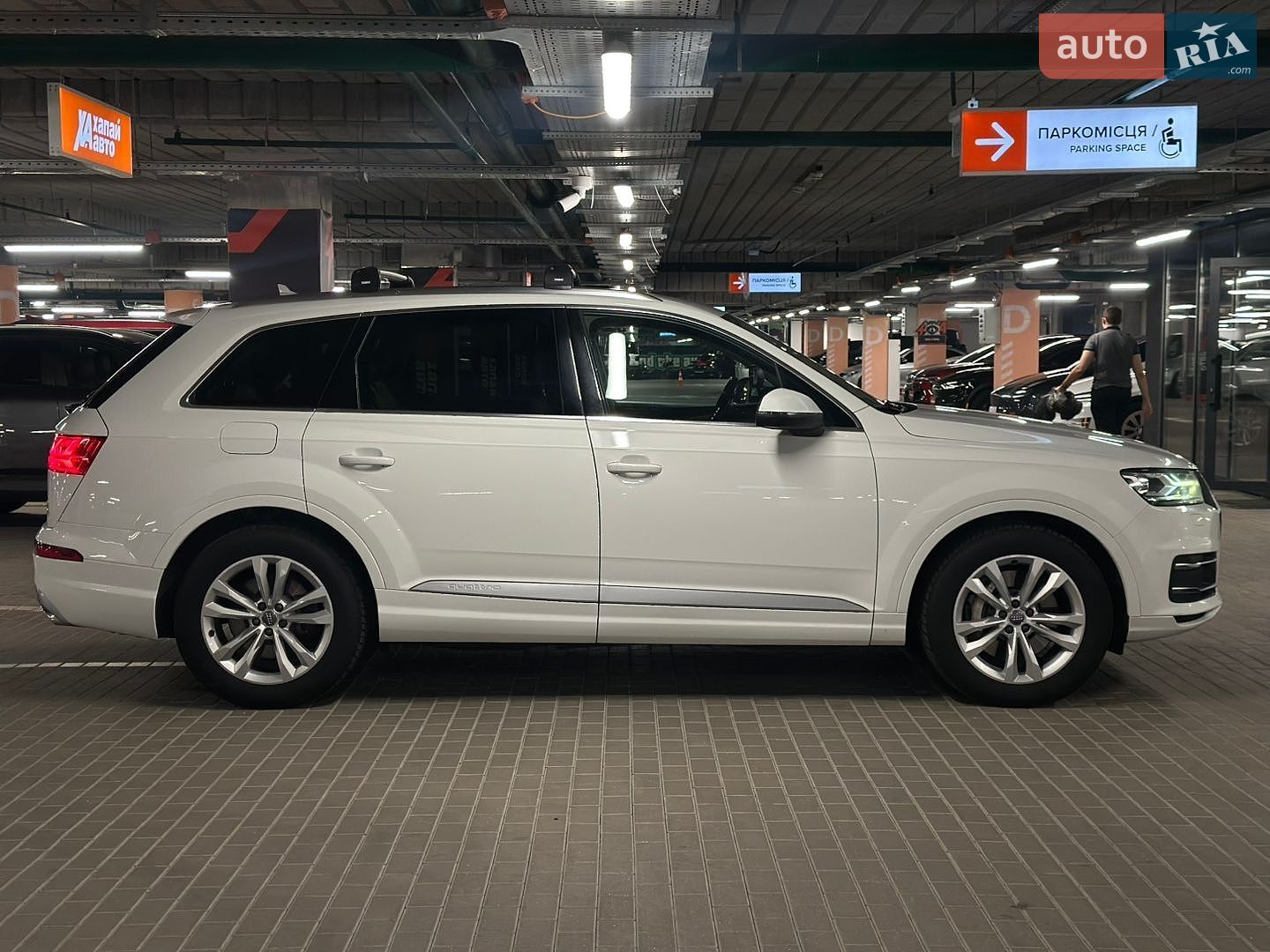 Audi Q7 2016 VIN WAUZZZ4M6GD065711 фото оголошення 5 з 13