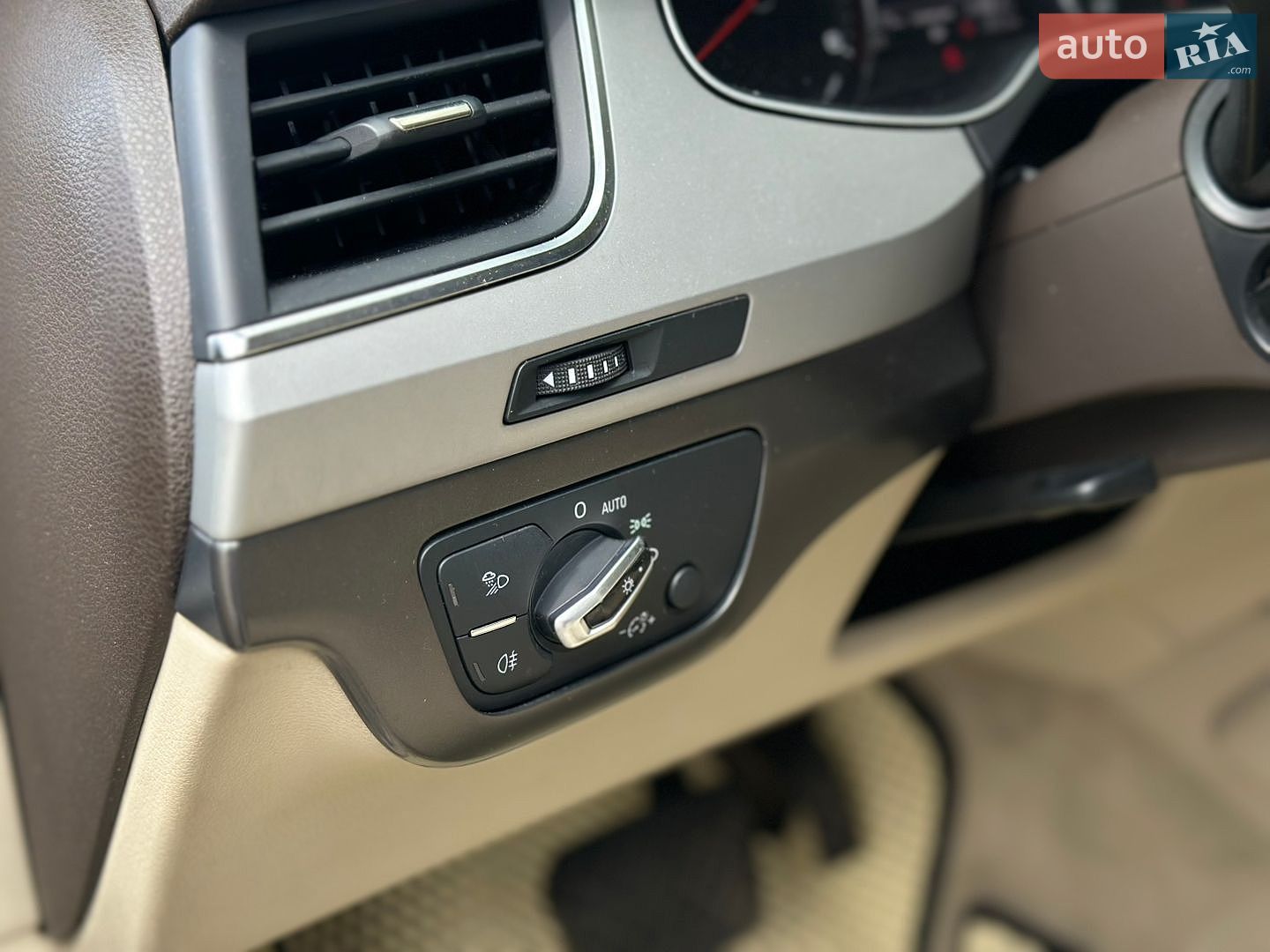 Audi Q7 2016 VIN WAUZZZ4M6GD065711 фото оголошення 12 з 13