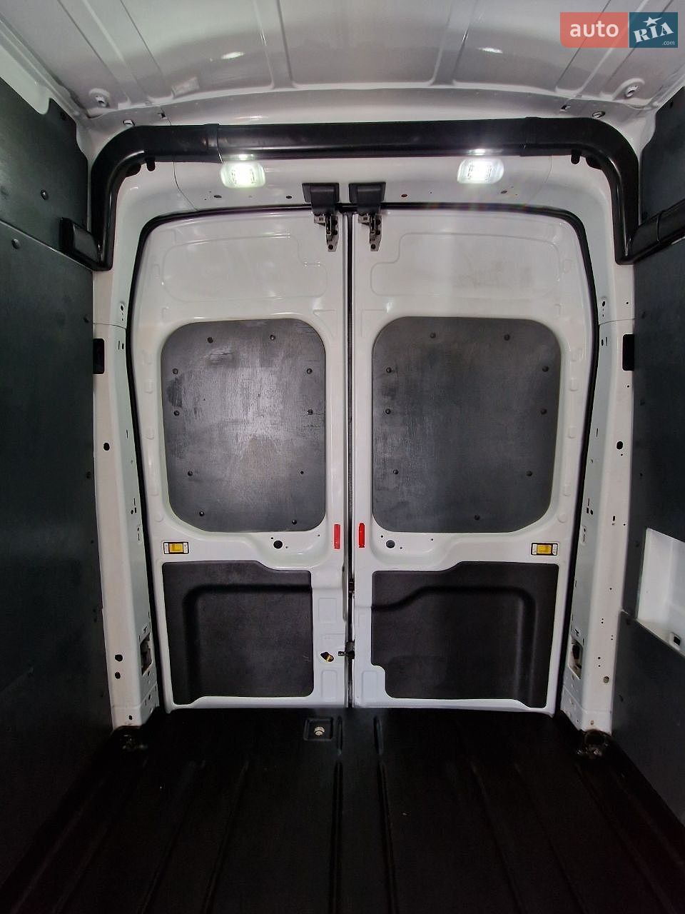 Ford Transit 2016 VIN WF0XXXTTGXGS04912 фото оголошення 40 з 48