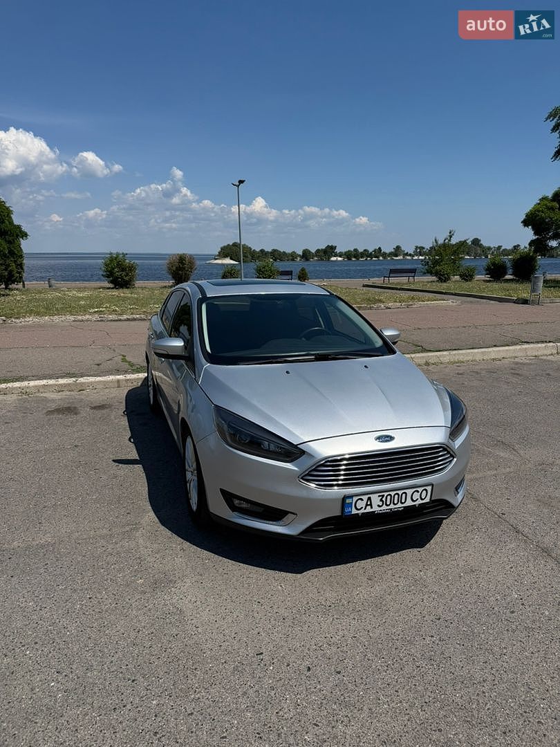 Ford Focus 2018 VIN 1FADP3J2XJL279655 фото оголошення 12 з 53
