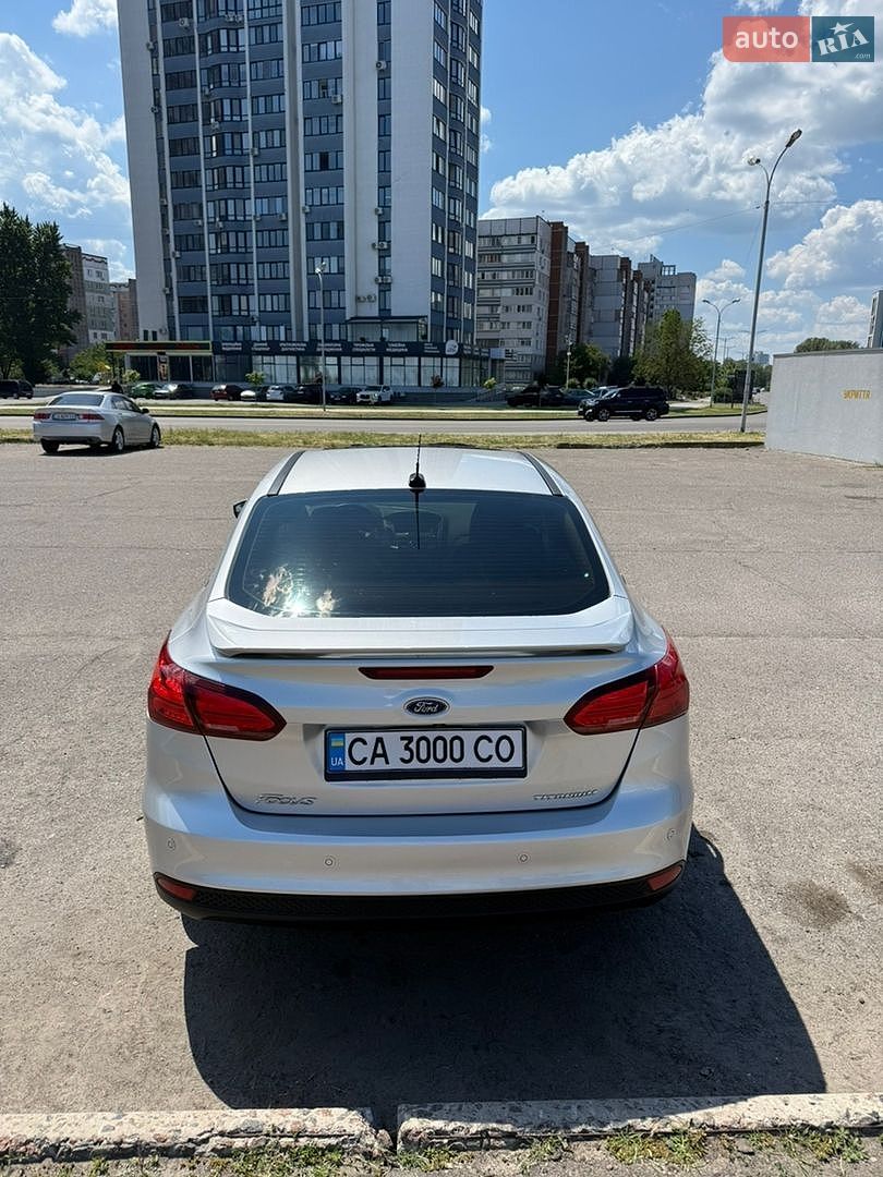 Ford Focus 2018 VIN 1FADP3J2XJL279655 фото оголошення 10 з 53
