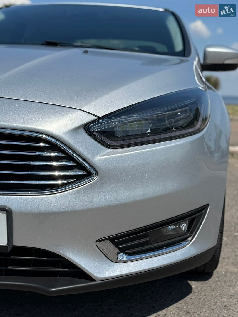 Ford Focus 2018 VIN 1FADP3J2XJL279655 фото оголошення 17 з 53