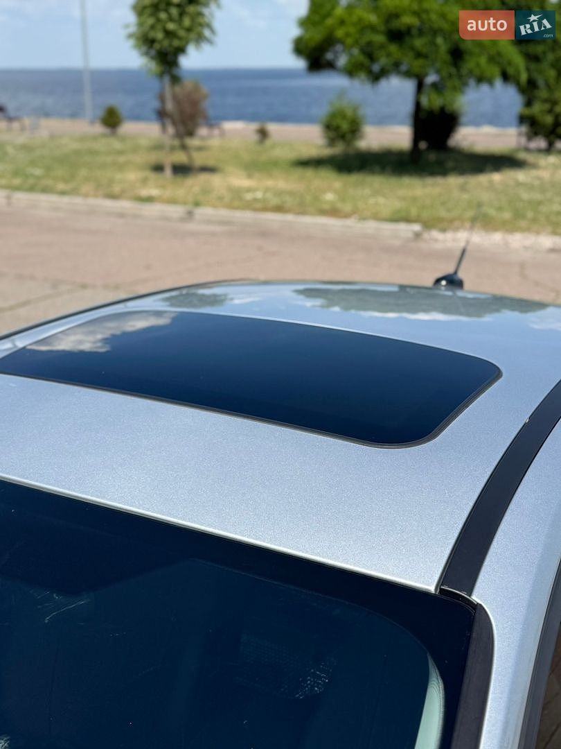 Ford Focus 2018 VIN 1FADP3J2XJL279655 фото оголошення 19 з 53