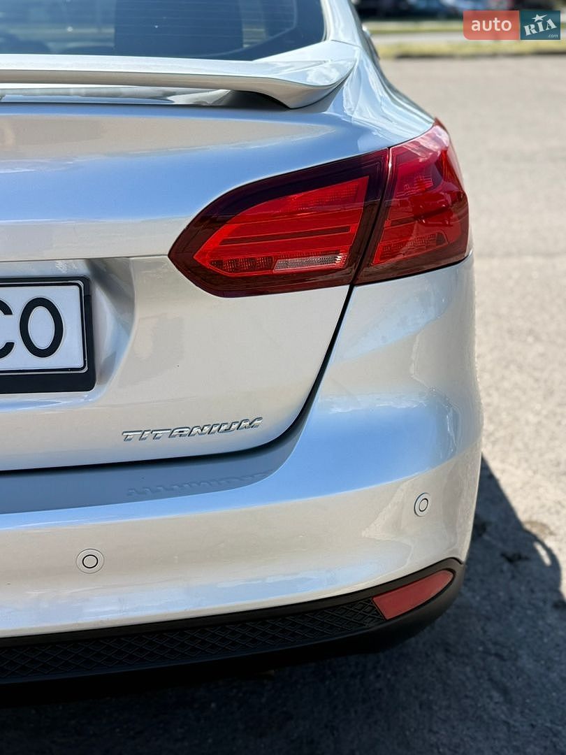 Ford Focus 2018 VIN 1FADP3J2XJL279655 фото оголошення 21 з 53
