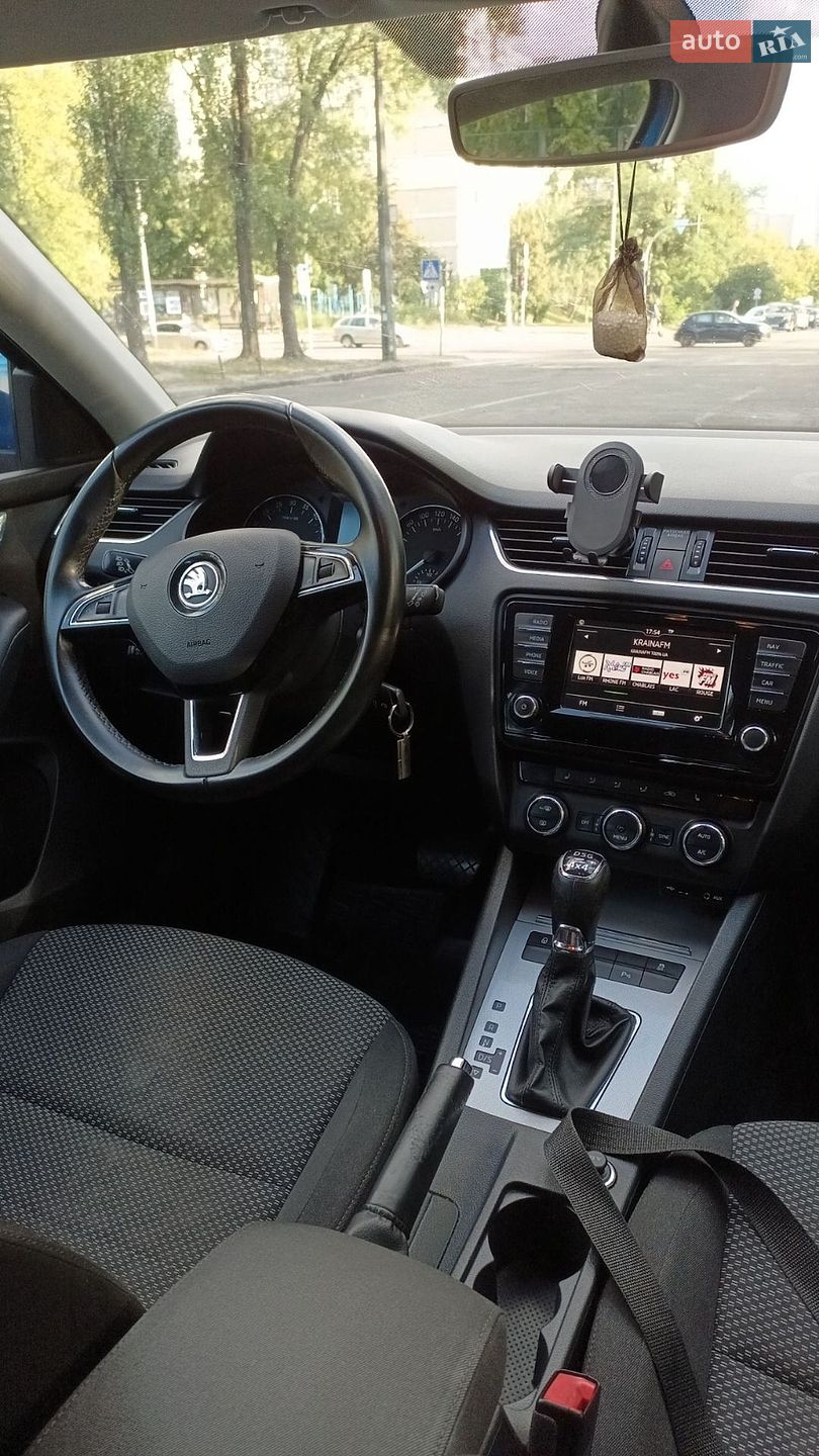 Skoda Octavia 2016 VIN TMBLK7NE8H0030590 фото оголошення 17 з 52