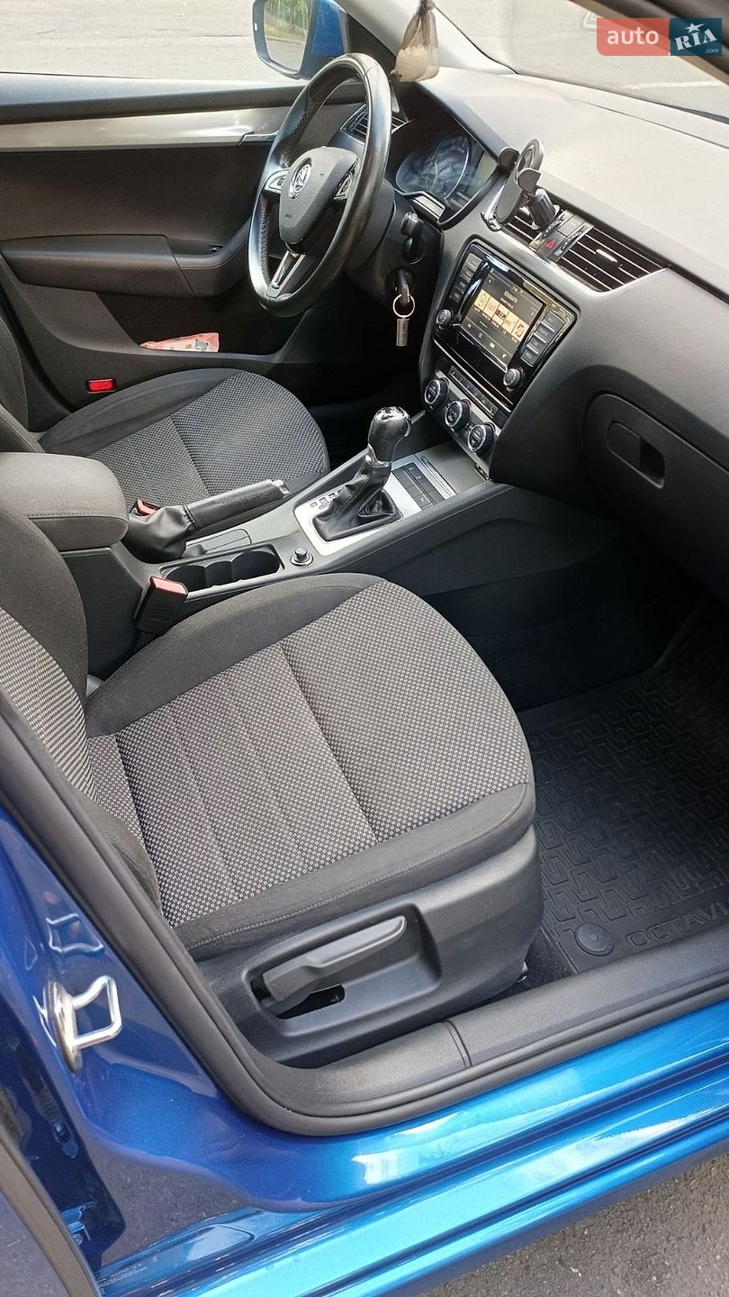 Skoda Octavia 2016 VIN TMBLK7NE8H0030590 фото оголошення 25 з 52