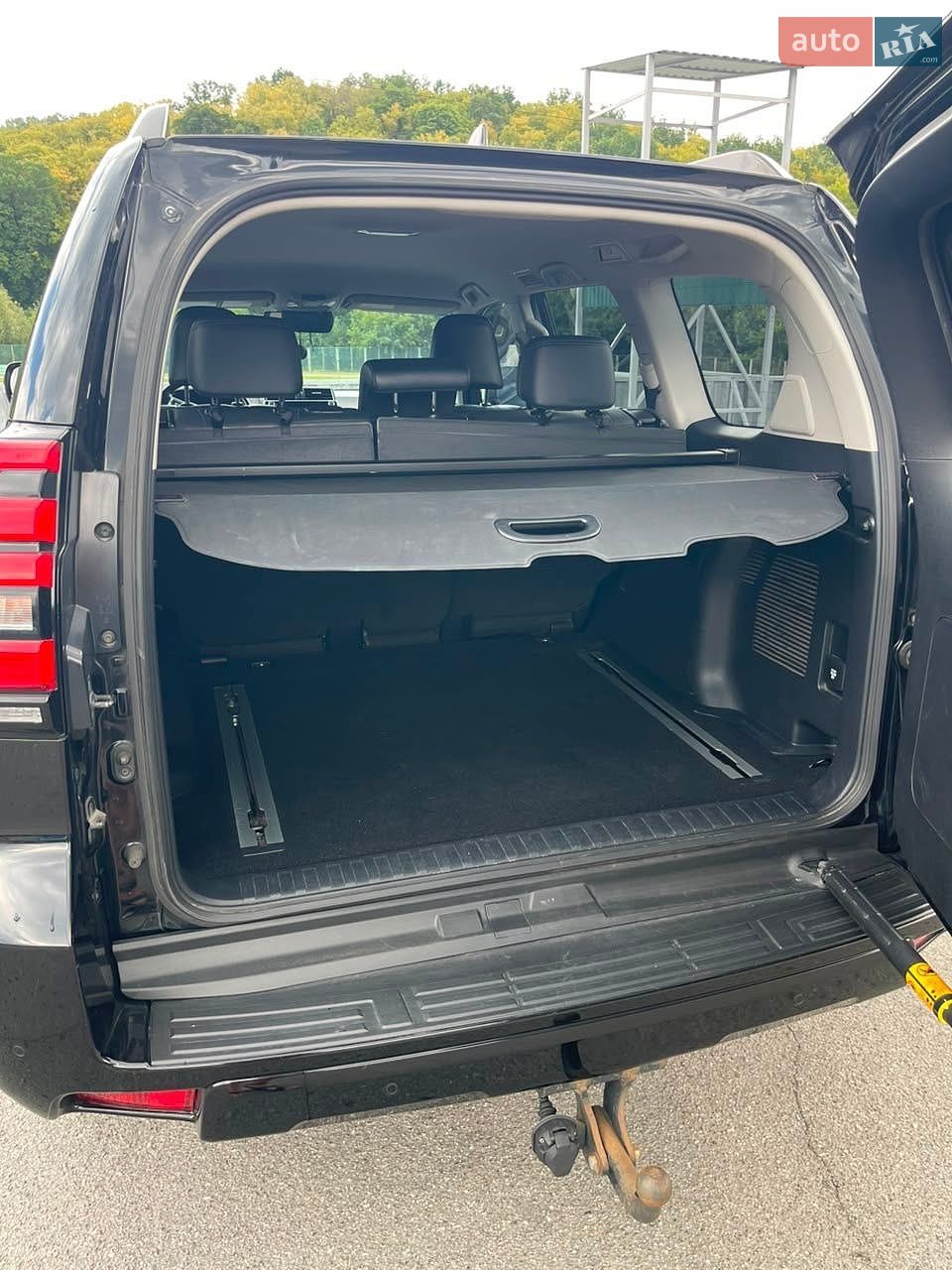 Toyota Land Cruiser Prado 2020 VIN JTEBU3FJ90K187043 фото оголошення 8 з 9