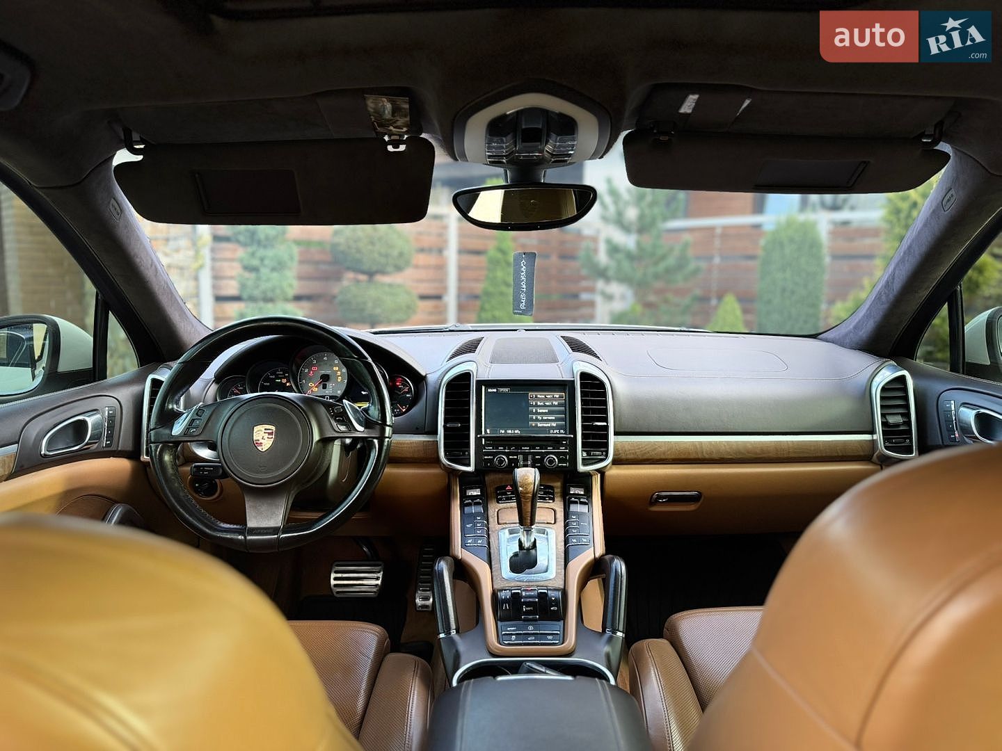 Porsche Cayenne 2010 VIN WP1ZZZ92ZBLA47245 фото оголошення 19 з 33