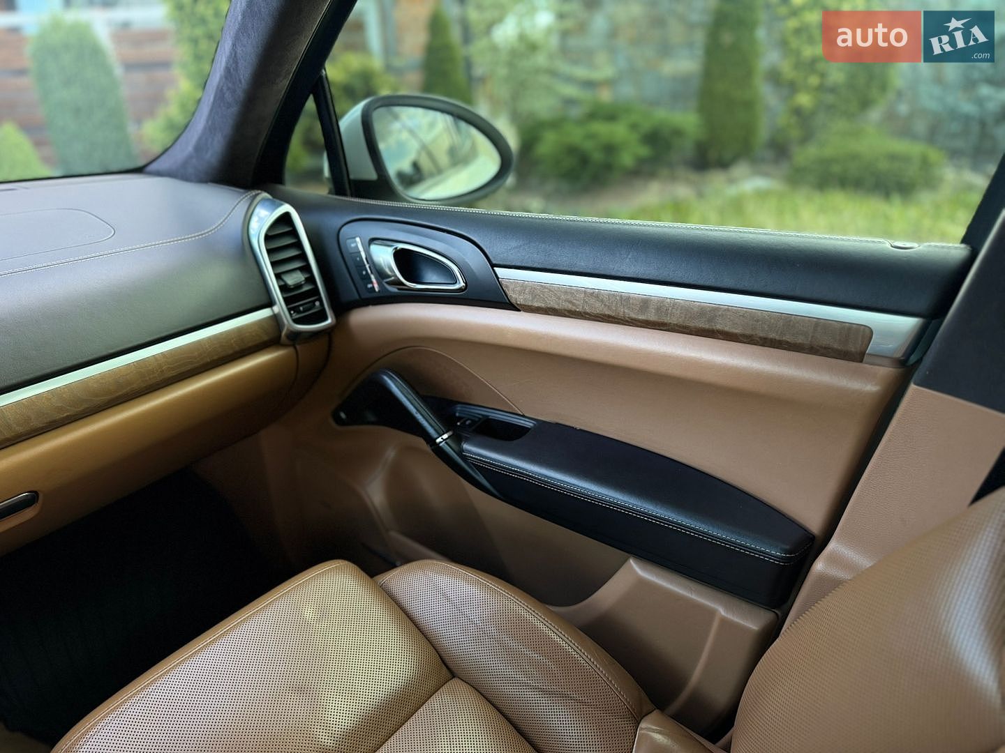 Porsche Cayenne 2010 VIN WP1ZZZ92ZBLA47245 фото оголошення 25 з 33