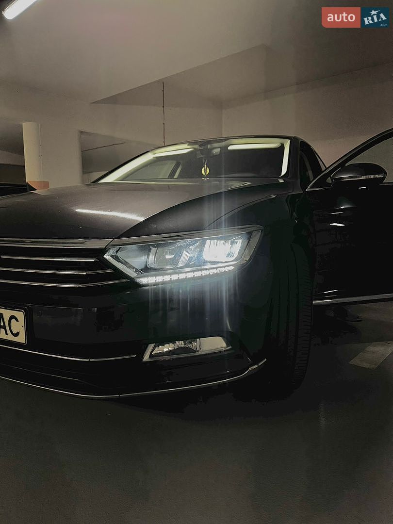 Volkswagen Passat 2018 VIN WVWZZZ3CZKE054352 фото оголошення 7 з 12