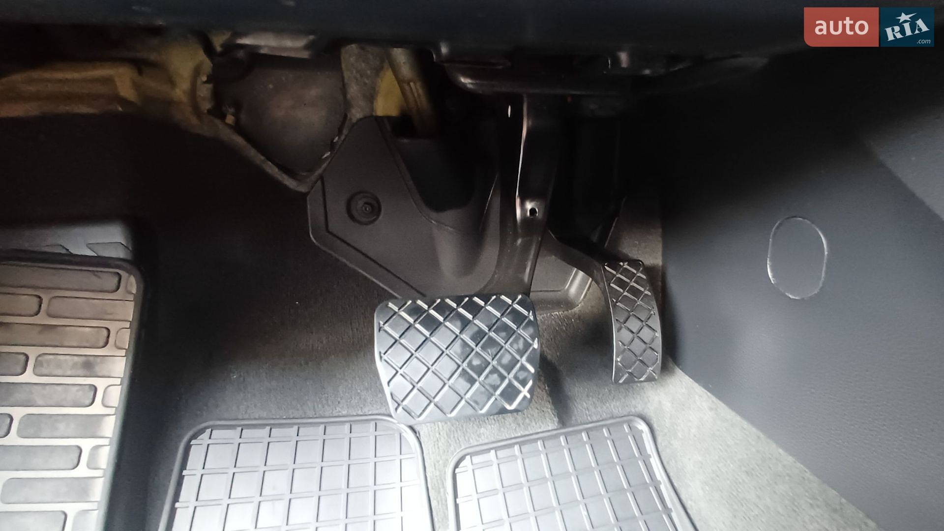 Audi A3 2014 VIN WAUZZZ8V7EA153541 фото оголошення 38 з 106