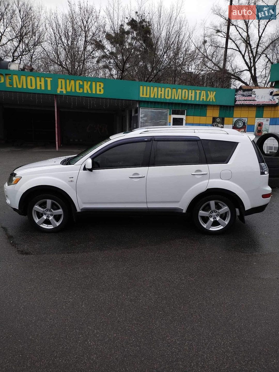 Mitsubishi Outlander XL 2008 VIN JMBXLCW6W8Z000810 фото оголошення 2 з 10