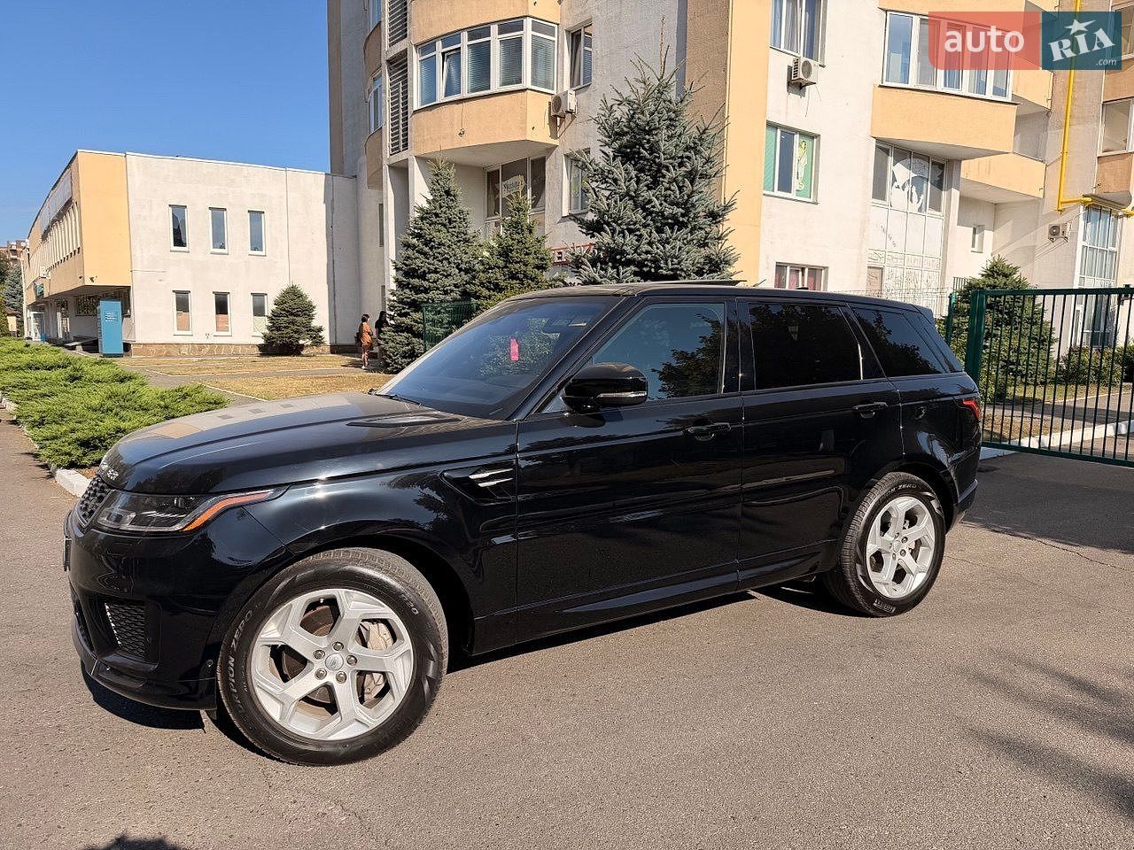 Land Rover Range Rover Sport 2020 VIN SALWR2SU4LA731484 фото оголошення 2 з 22