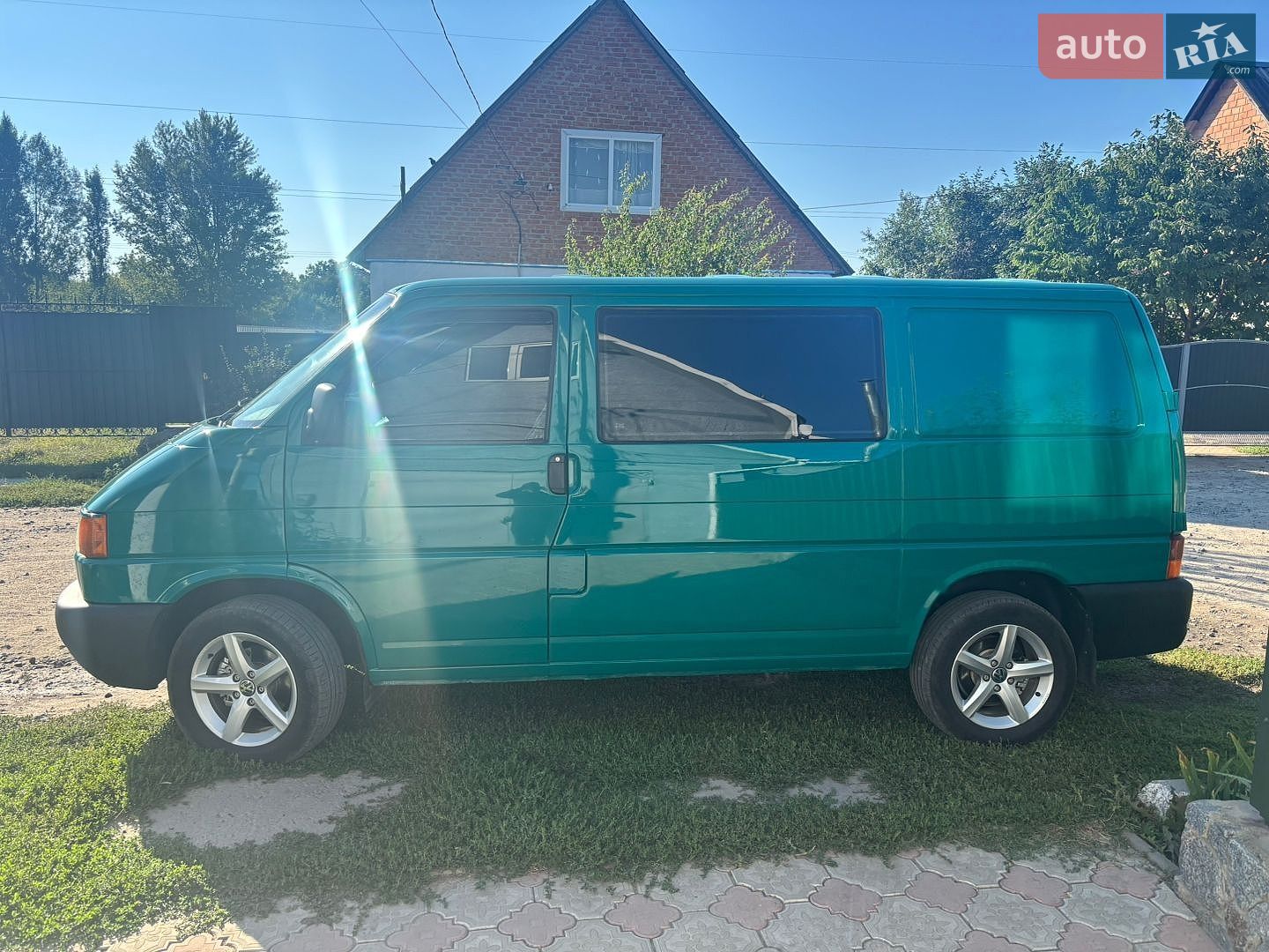 Volkswagen Transporter 1999 VIN WV1ZZZ70ZYH004723 фото оголошення 2 з 32