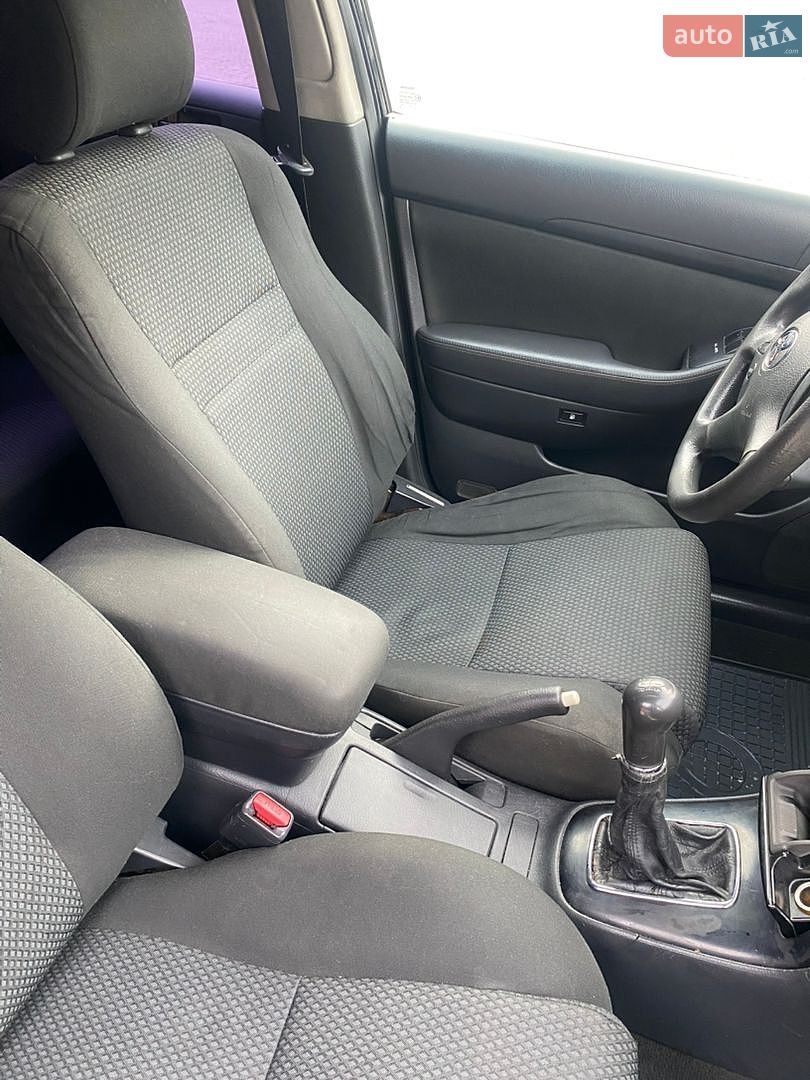 Toyota Avensis 2003 VIN SB1BZ56L10E005177 фото оголошення 18 з 27