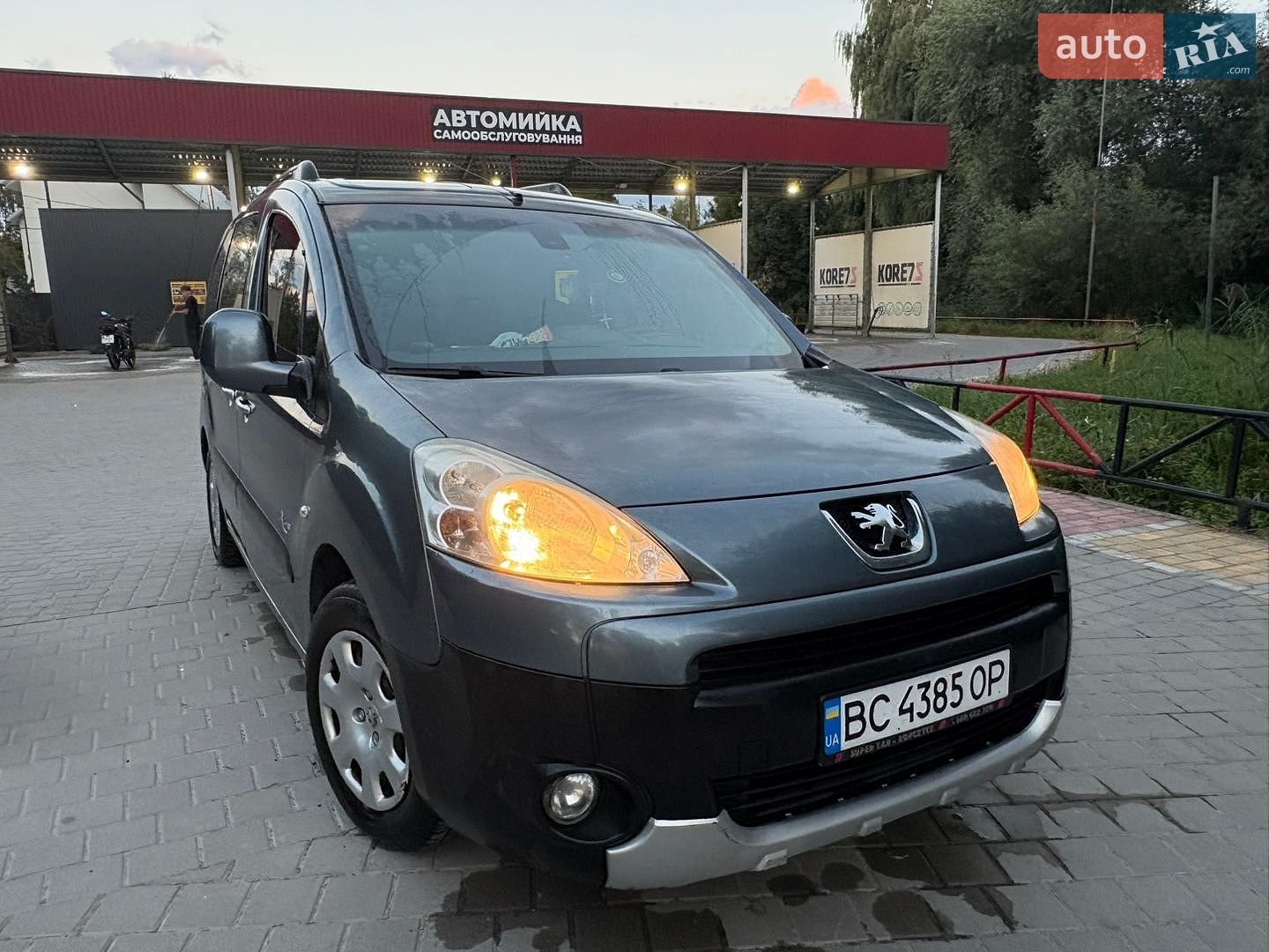 Peugeot Partner 2011 VIN VF37J9HP0BJ591233 фото оголошення 3 з 17