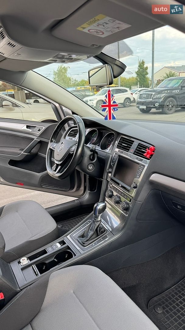 Volkswagen e-Golf 2014 VIN WVWZZZAUZFW903868 фото оголошення 4 з 12