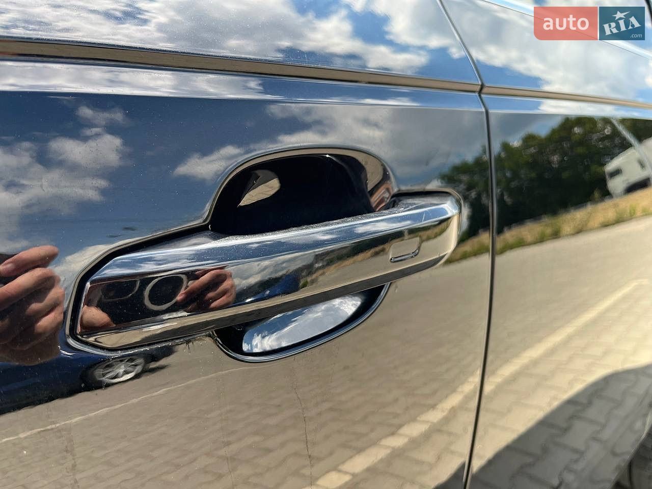 Audi A4 2019 VIN WAUBNAF46KN011517 фото оголошення 19 з 23