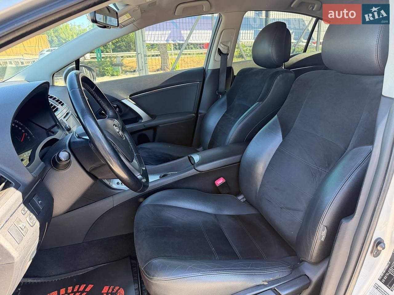 Toyota Avensis 2015 VIN SB1BB76L00E042334 фото оголошення 9 з 20