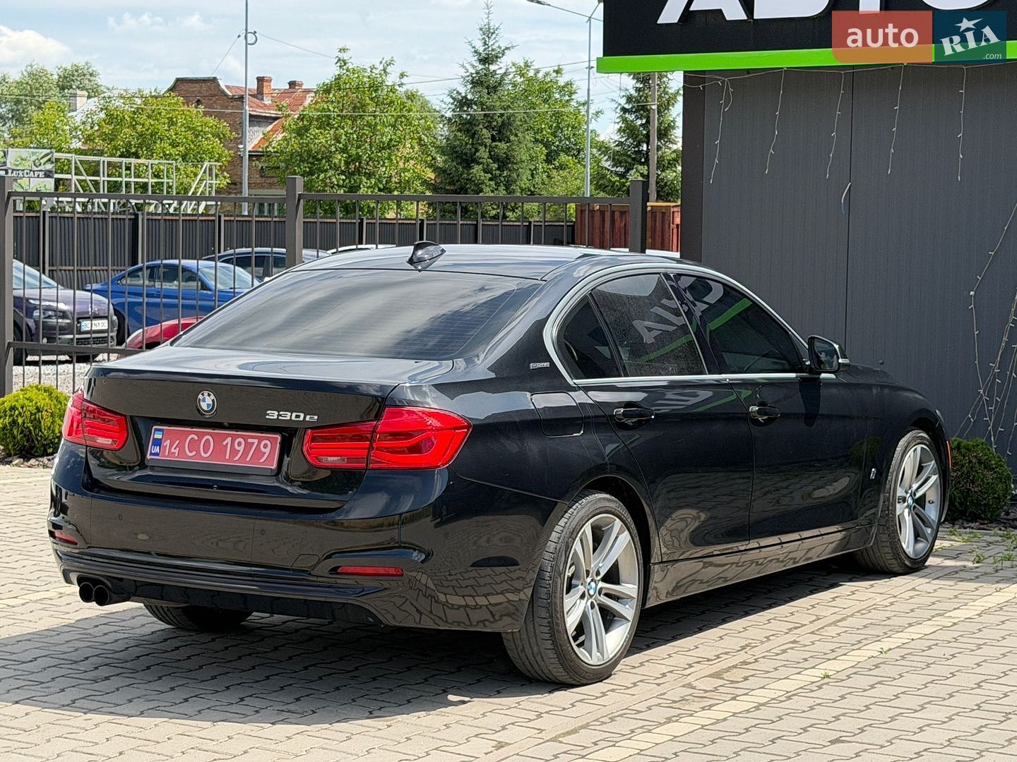 BMW 3 Series 2017 VIN WBA8E1C34HA156514 фото оголошення 5 з 32