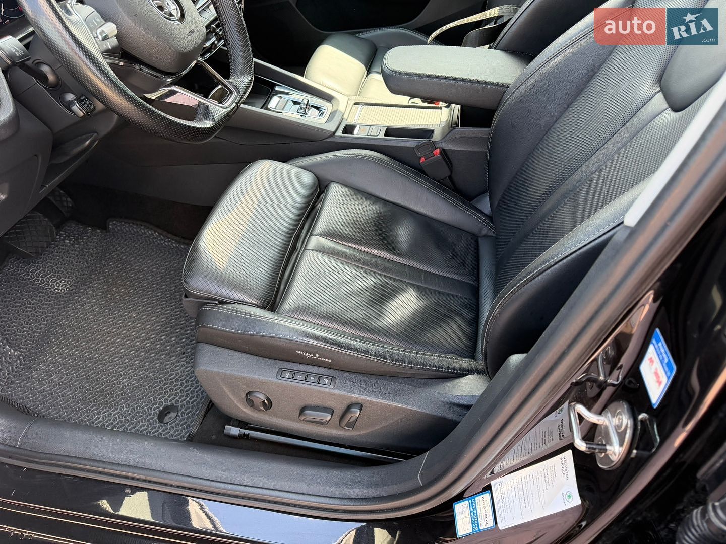 Skoda Octavia 2020 VIN TMBJJ7NX0MY043485 фото оголошення 17 з 41