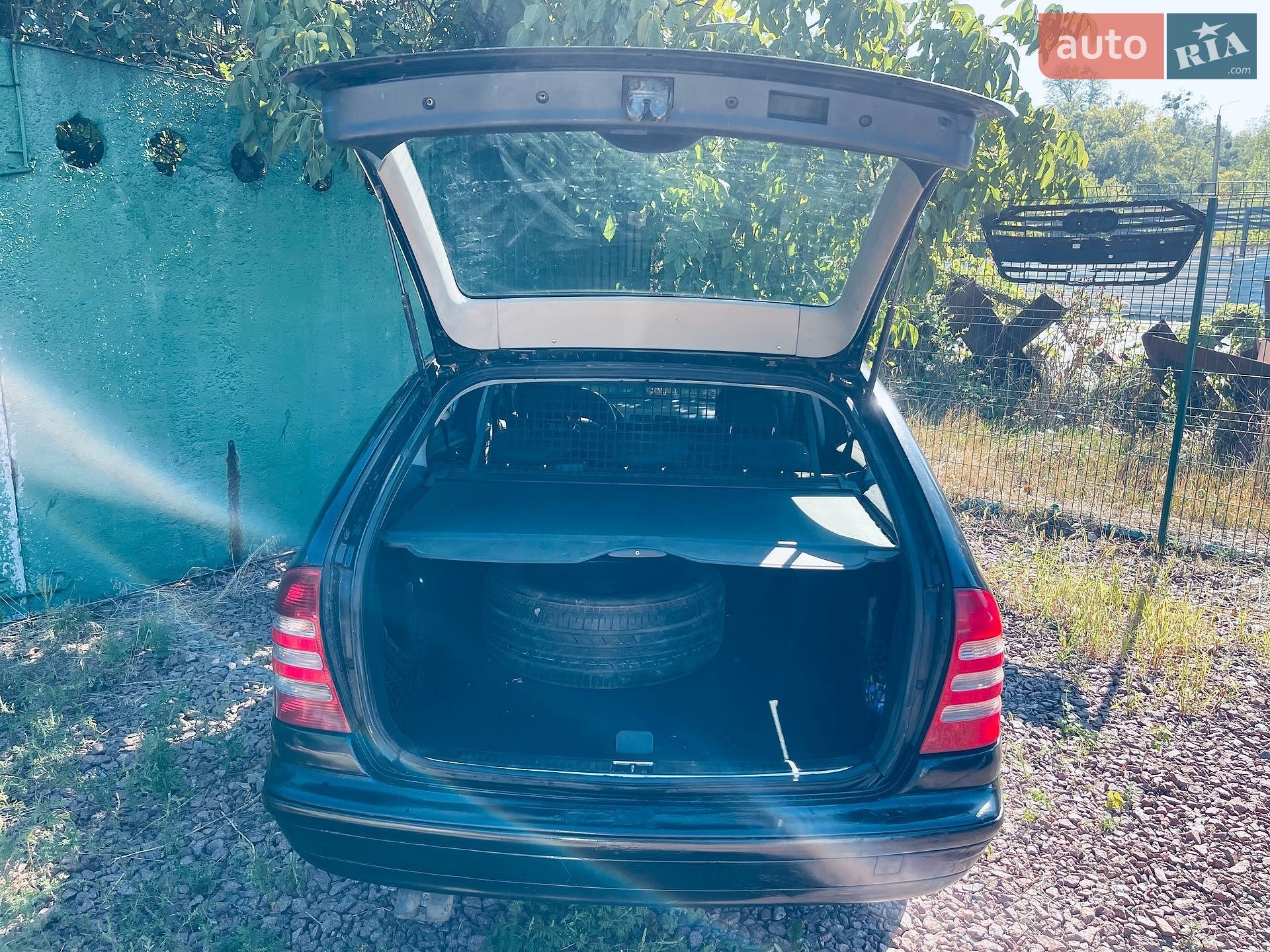 Mercedes-Benz C-Class 2004 VIN WDB2032421F553964 фото оголошення 19 з 20