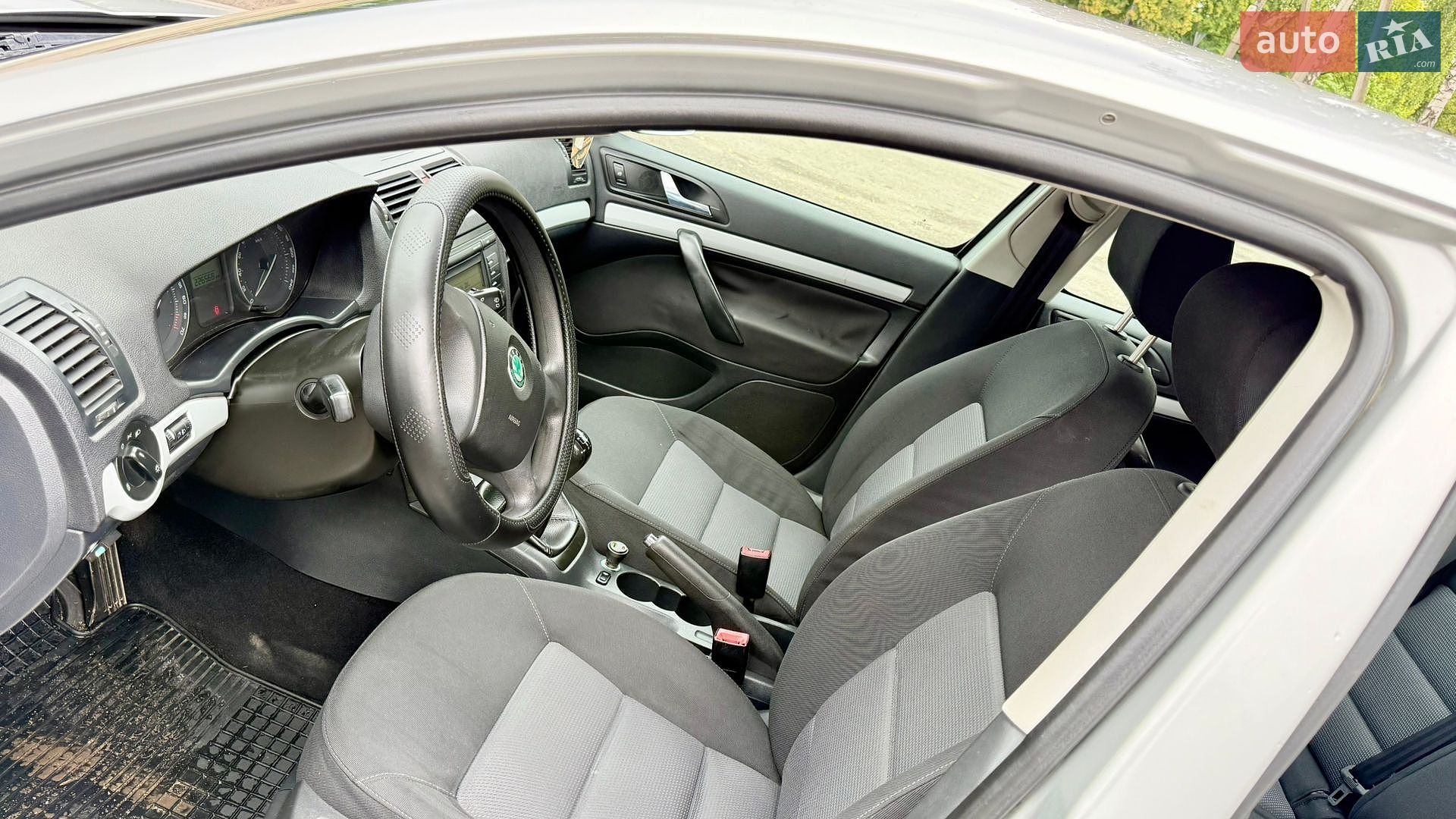 Skoda Octavia 2006 VIN TMBCA41Z77B151463 фото оголошення 12 з 20