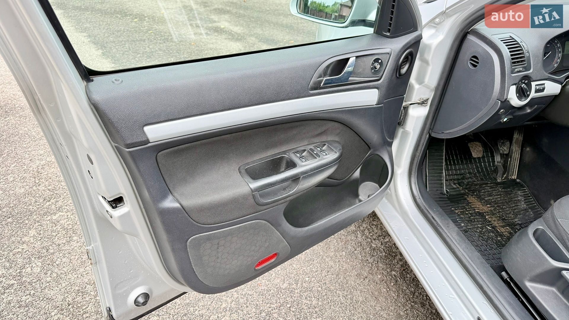 Skoda Octavia 2006 VIN TMBCA41Z77B151463 фото оголошення 16 з 20