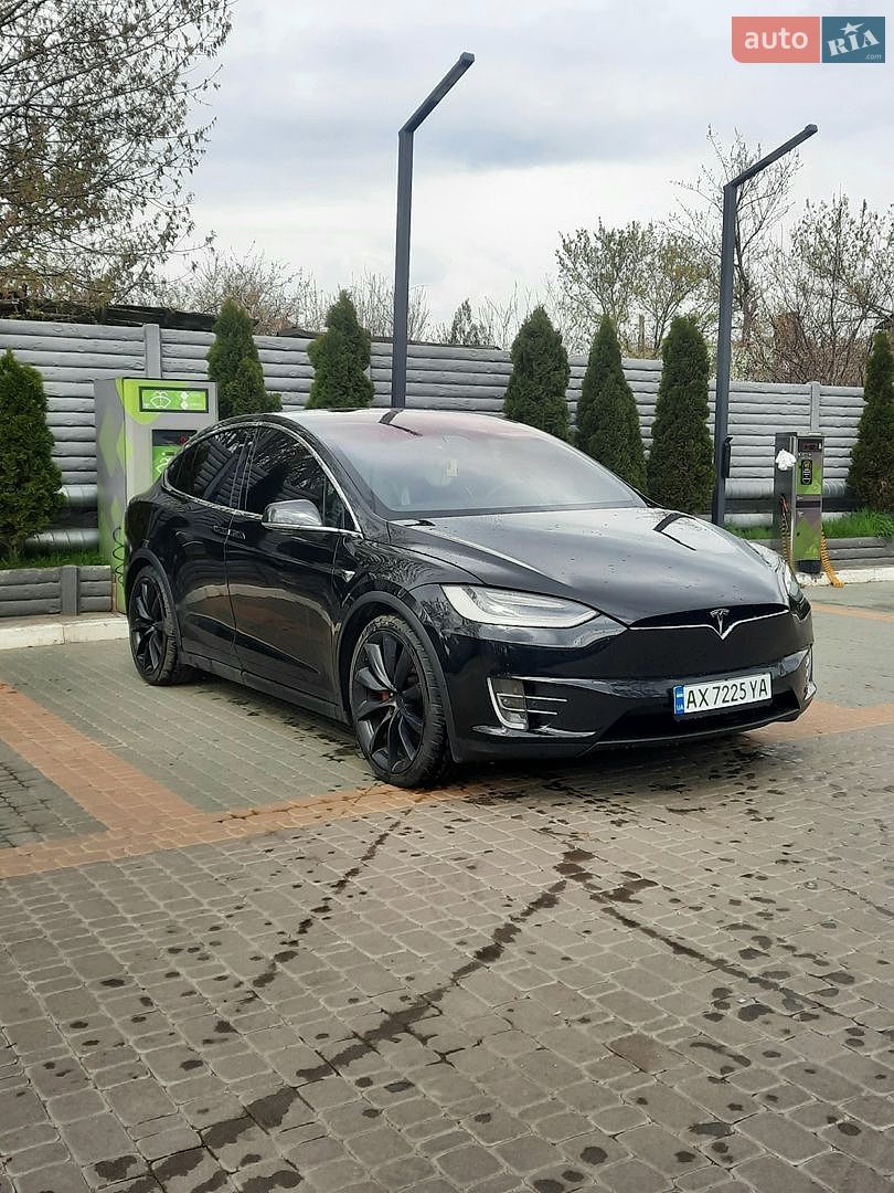 Tesla Model X 2018 VIN 5YJXCBE40JF106271 фото оголошення 13 з 47