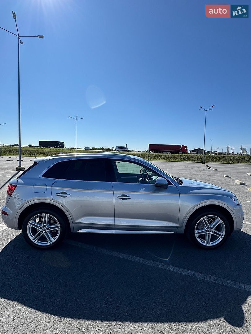 Audi Q5 2017 VIN WA1BNAFY4J2036156 фото оголошення 4 з 23