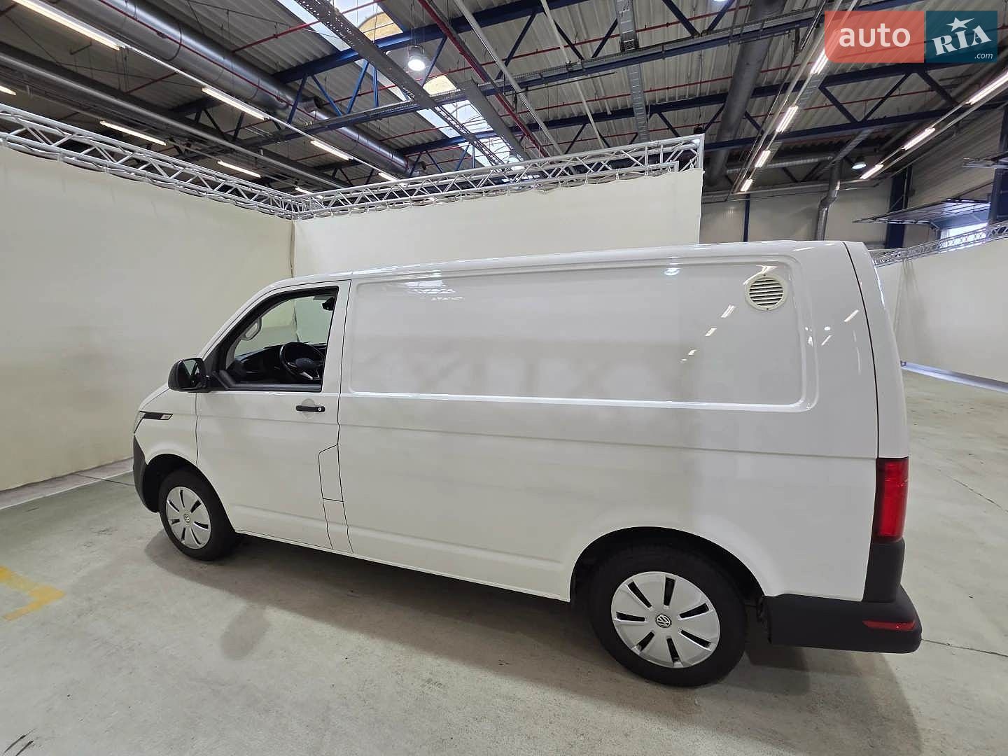 Volkswagen Transporter 2022 VIN WV1ZZZ7HZNX027060 фото оголошення 7 з 25