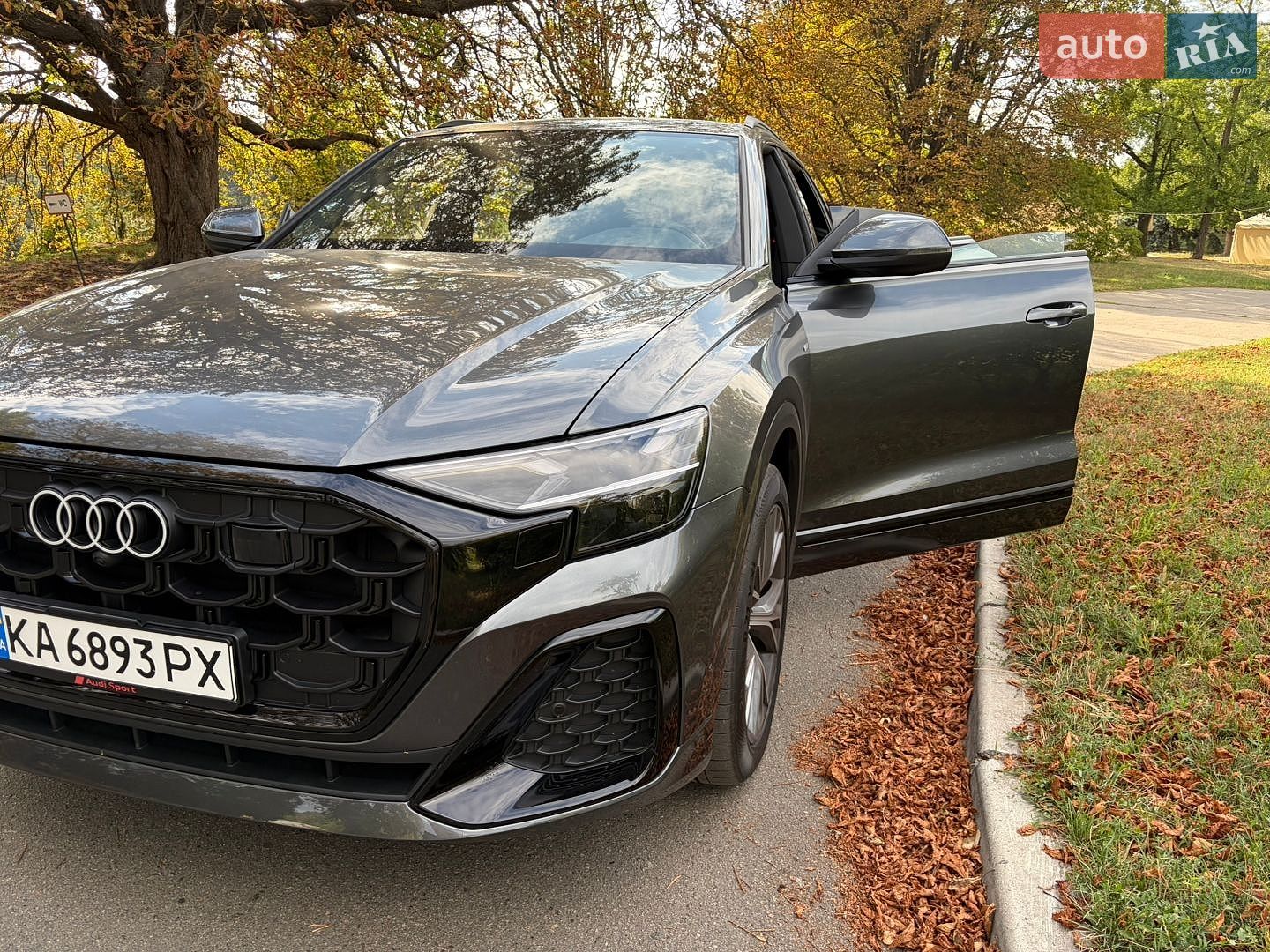 Audi Q8 2025 VIN WAUZZZF16TD014710 фото оголошення 6 з 51
