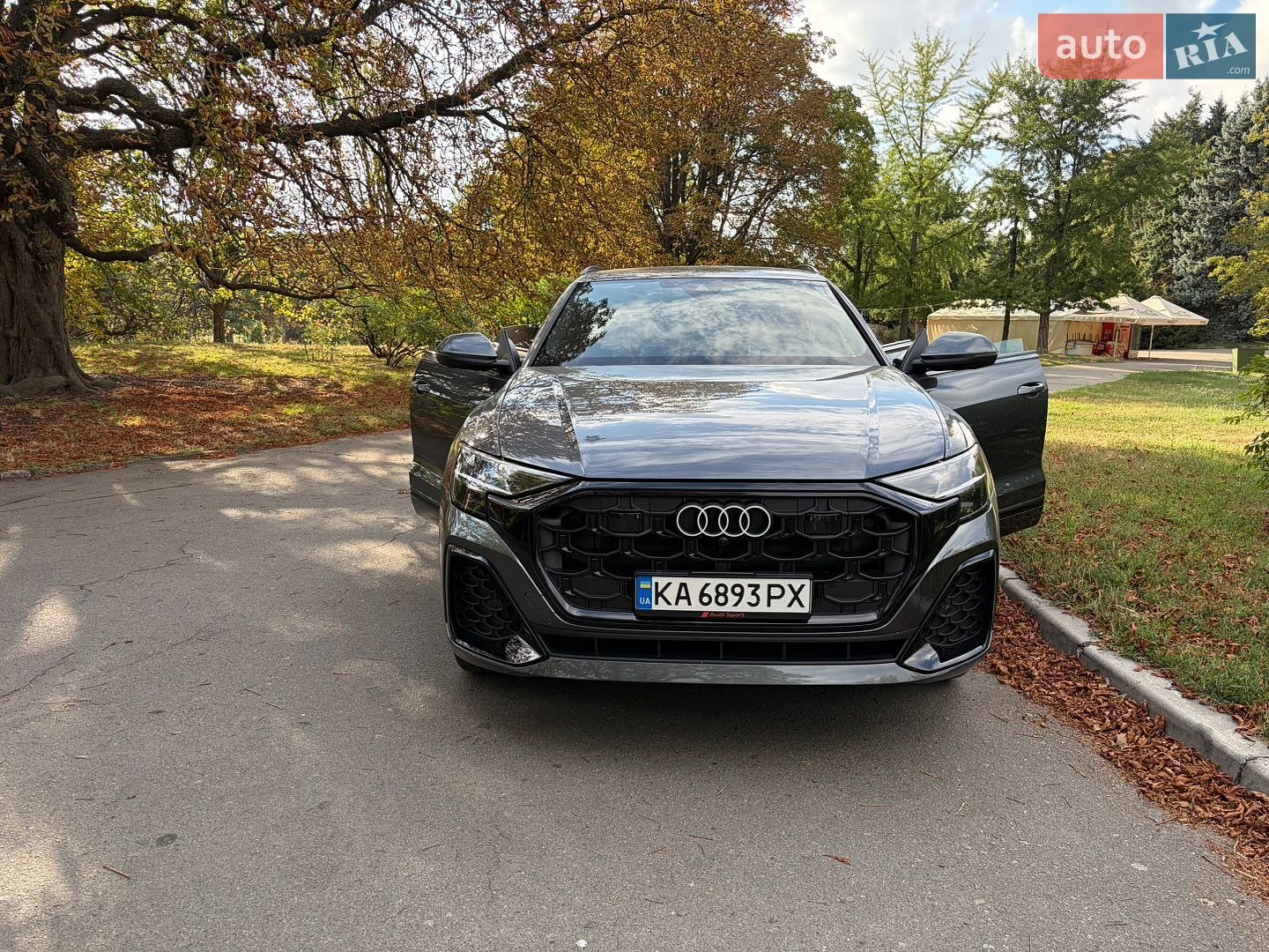 Audi Q8 2025 VIN WAUZZZF16TD014710 фото оголошення 2 з 51