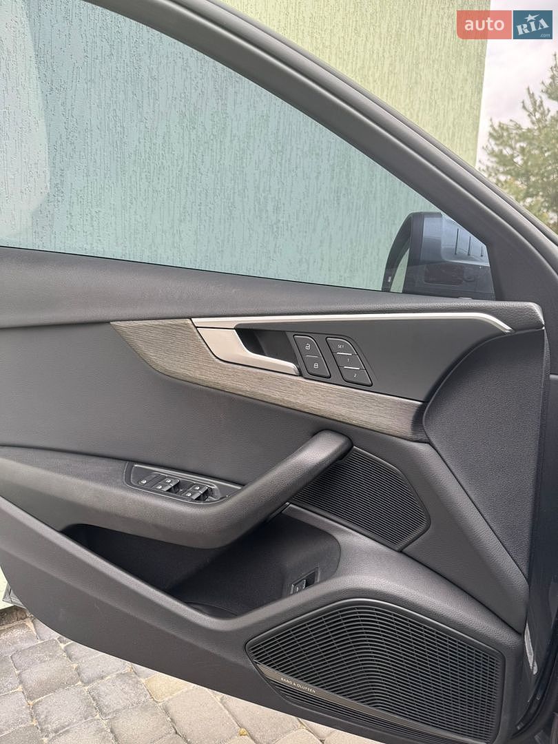 Audi A4 2018 VIN WAULMAF44JA225807 фото оголошення 10 з 10