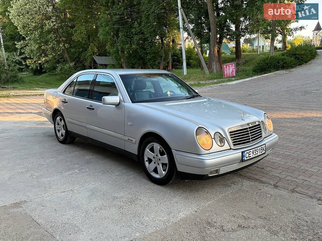 Mercedes-Benz E-Class 1997 VIN WDB2100151A589323 фото оголошення 4 з 21
