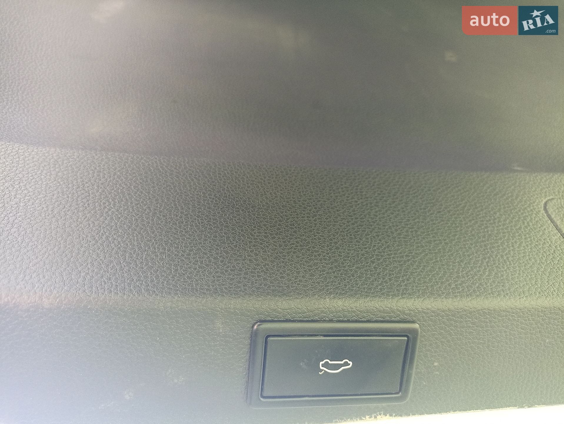 Skoda Karoq 2018 VIN TMBJR6NU9JB200132 фото оголошення 19 з 22