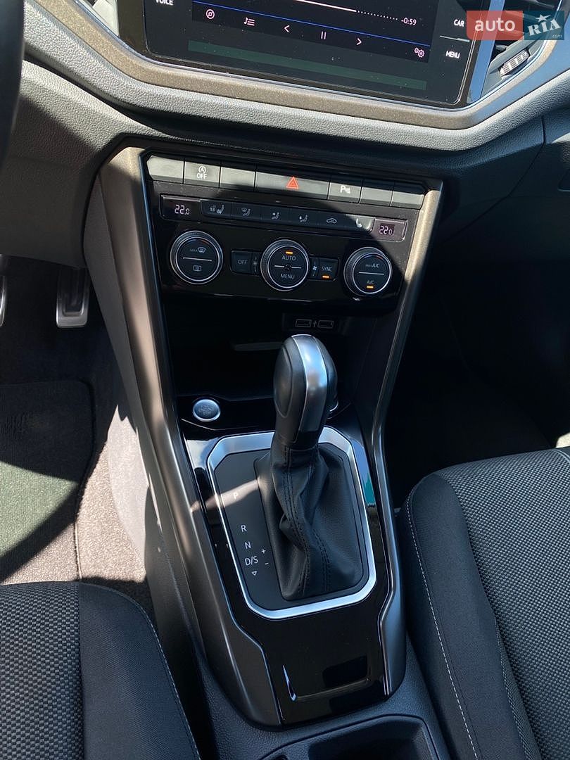 Volkswagen T-Roc 2019 VIN WVGZZZA1ZLV036162 фото оголошення 17 з 24