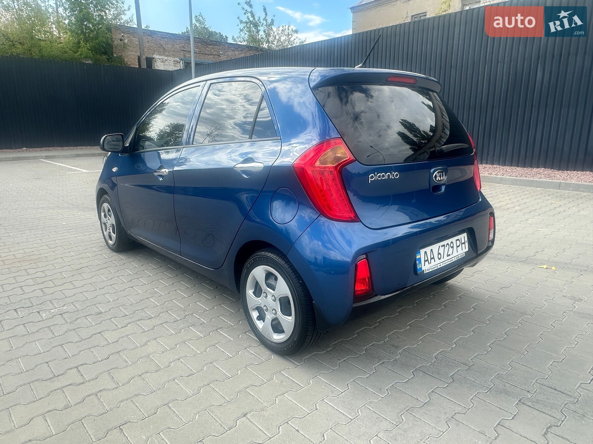 Kia Picanto 2016 VIN KNABX512BHT333597 фото оголошення 8 з 28